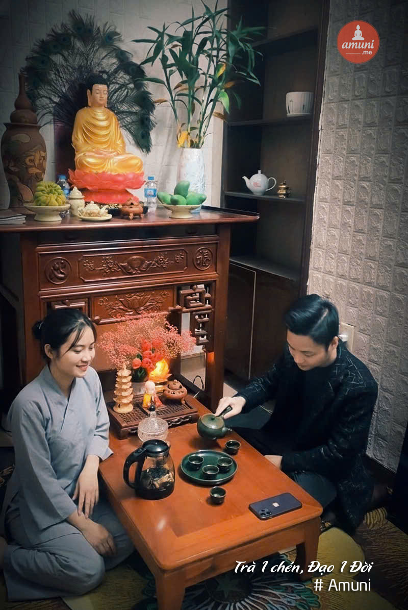 Tra 1 Chen Dao 1 Doi Tim Lai Binh An Giua Lo Toan Cung Amuni