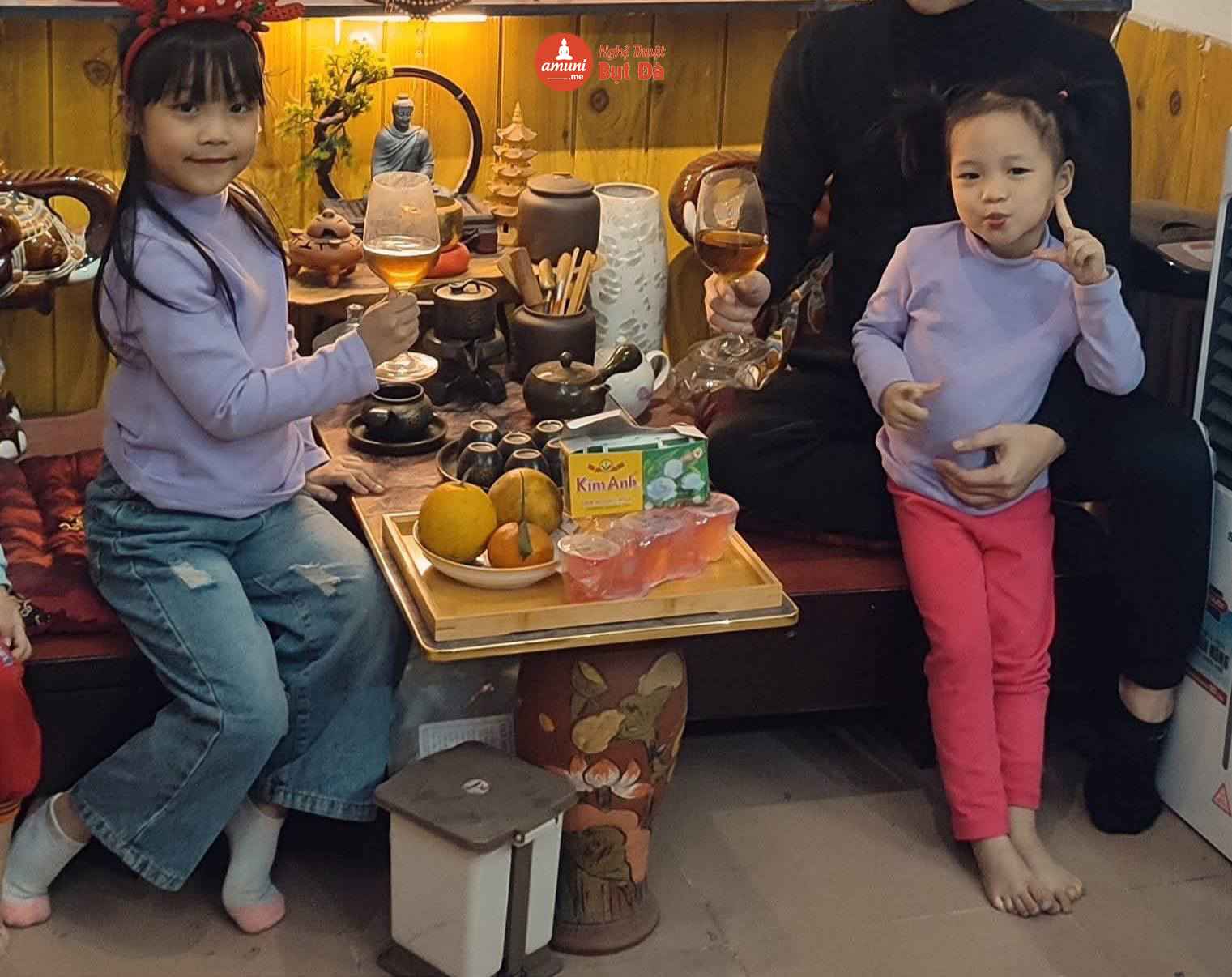 Góc Bình Yên Amuni: Thư Thái Bên Tiếng Cười Trẻ Thơ, Nuôi Dưỡng Tâm Hồn 2 Goc Binh Yen AMUNI Thu Thai Ben Tieng Cuoi Tre Tho 1